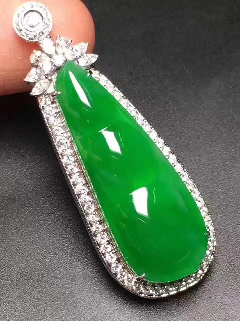 JADEITE RING - 2