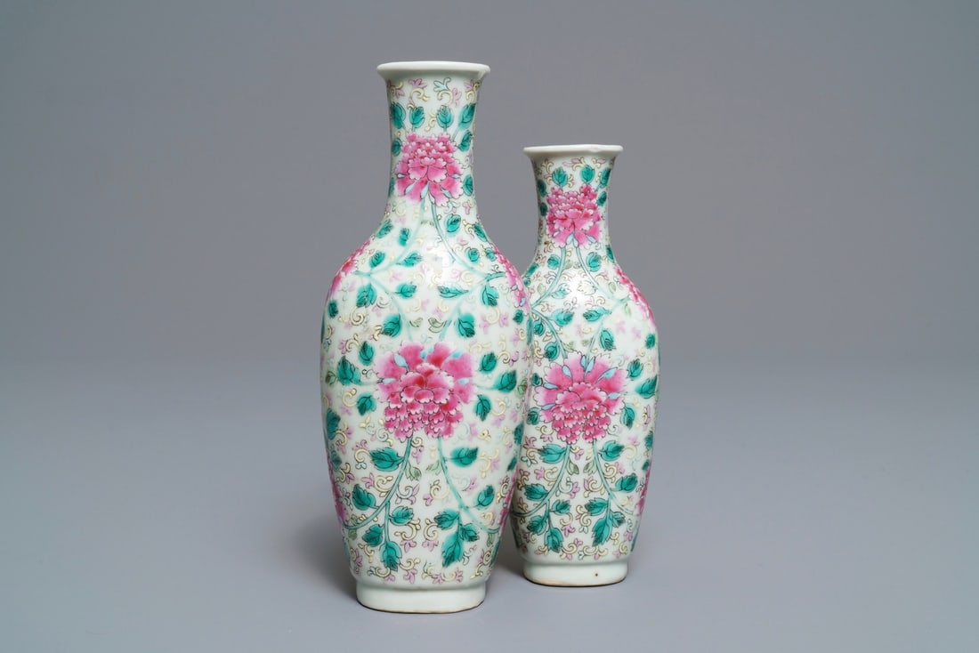 A Chinese famille rose 'twin' vase, 19th C. (1 of 7)