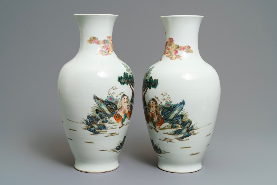 A pair of Chinese famille rose vases, Qianlong mark, 20th C. (1 of 6)