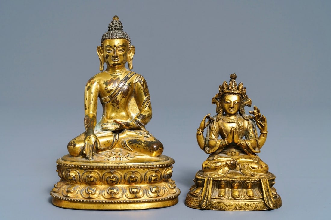 Two Sino-Tibetan gilt bronze figures of Buddha Shakyamuni and Avalokiteshvara, 18/19th C. (1 of 7)