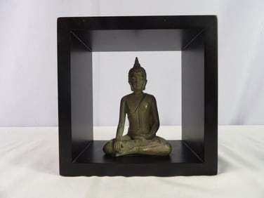 Display with Buddha
