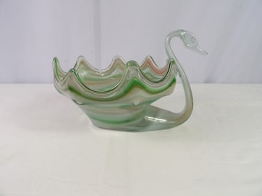 Glass swan