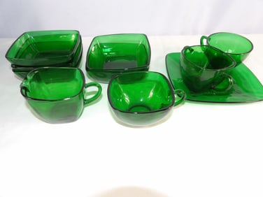 10 Pcs Deep Green Colored Glass Set