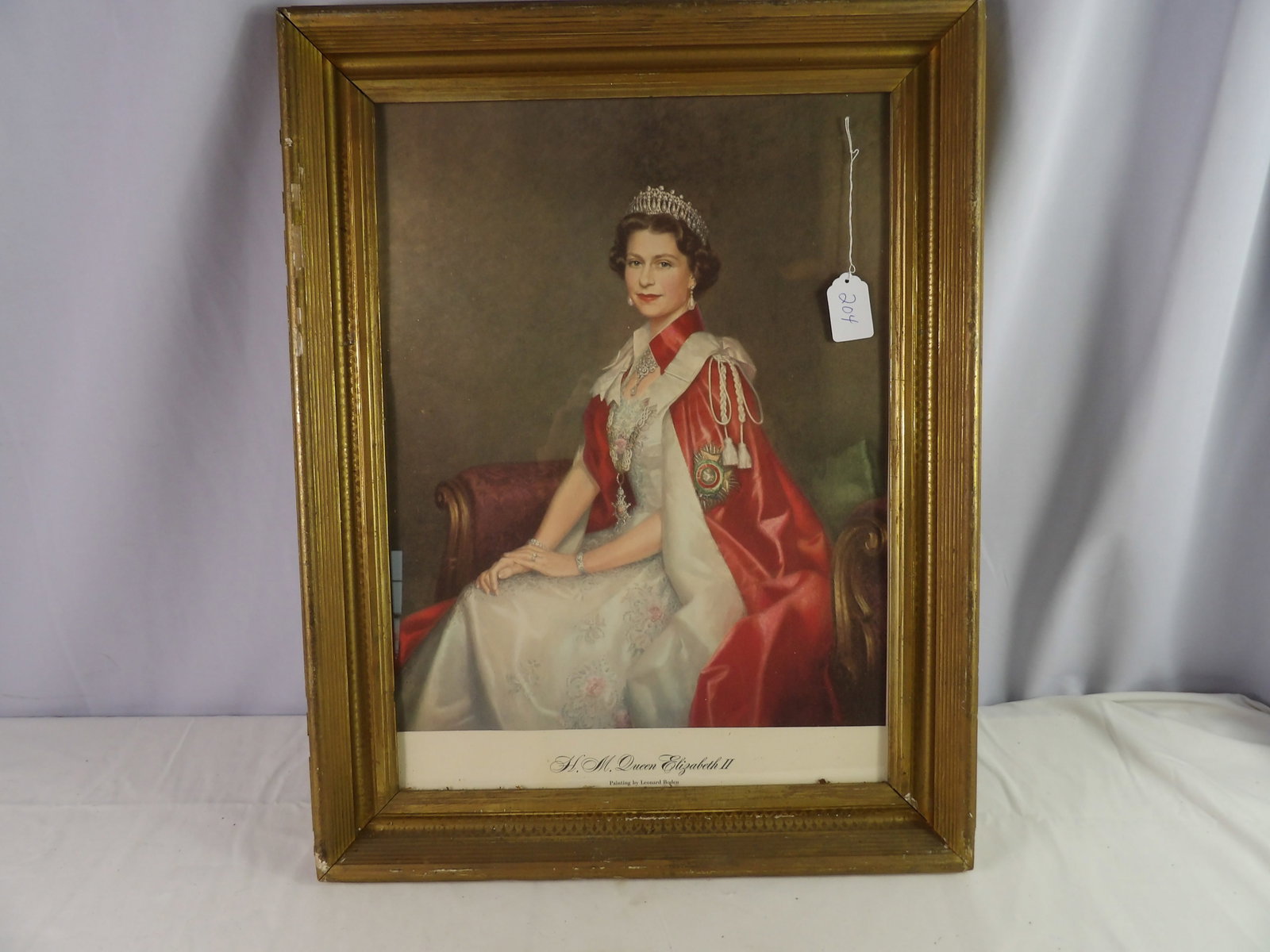 Leonard Boden painting of Queen Elizabeth II: 17 1/2" X 22 1/2" Leonard Boden painting of Queen Elizabeth II. All measurements approximate. Please see photos for condition and details. Selling as is from 04281.