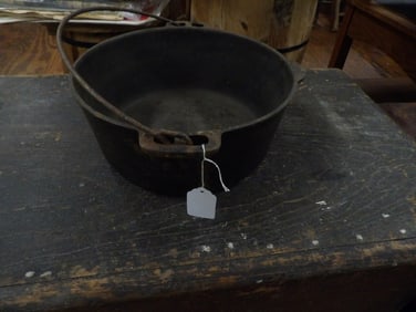 5 Quart Cast Iron Dutch Oven