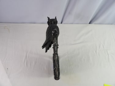 Aluminum yard marker with owl