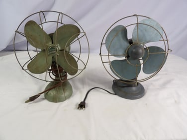 2 Small Electric Fans