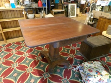 Empire Folding Top Table