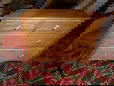 4-Drawer Pine Dresser