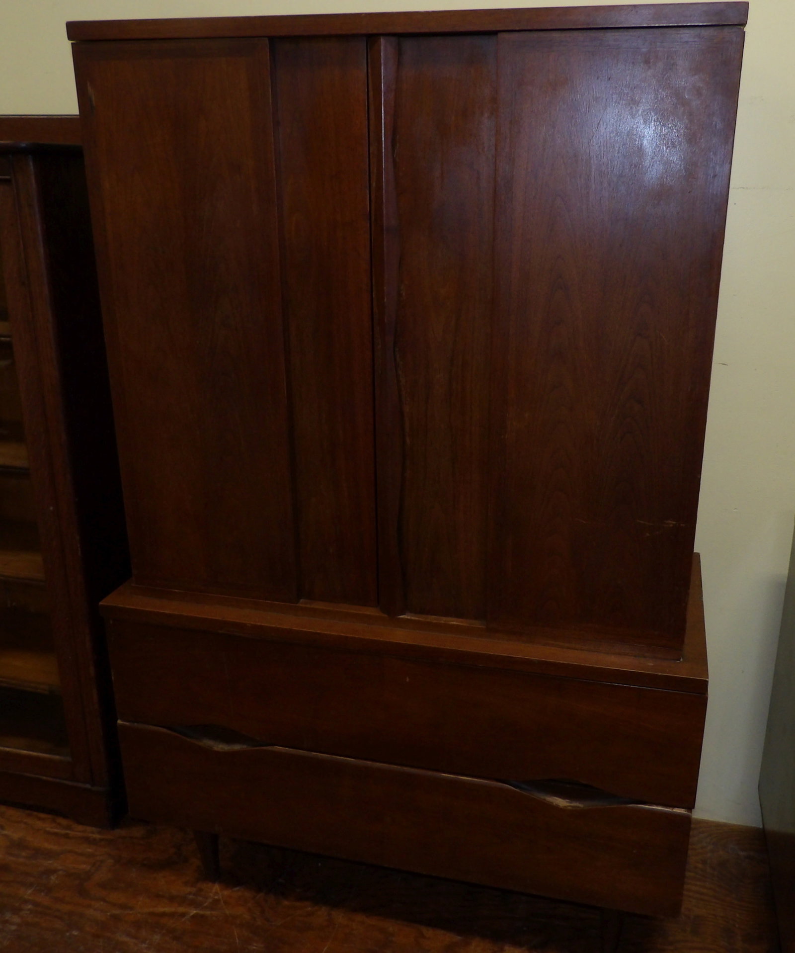 5-Drawer Armoire: 5-Drawer Armoire. 60" Tall x 36" Wide. All measurements approximate. Please see photos for condition and details. Selling as is from 04281.