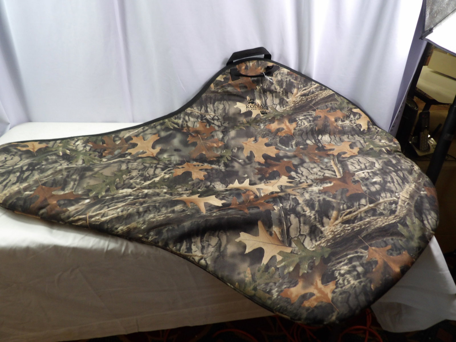 Kodiak Island Series Padded Crossbow Case: Kodiak Island Series Padded Crossbow Case. All measurements approximate. Please see photos for condition and details. Selling as is from 04281.