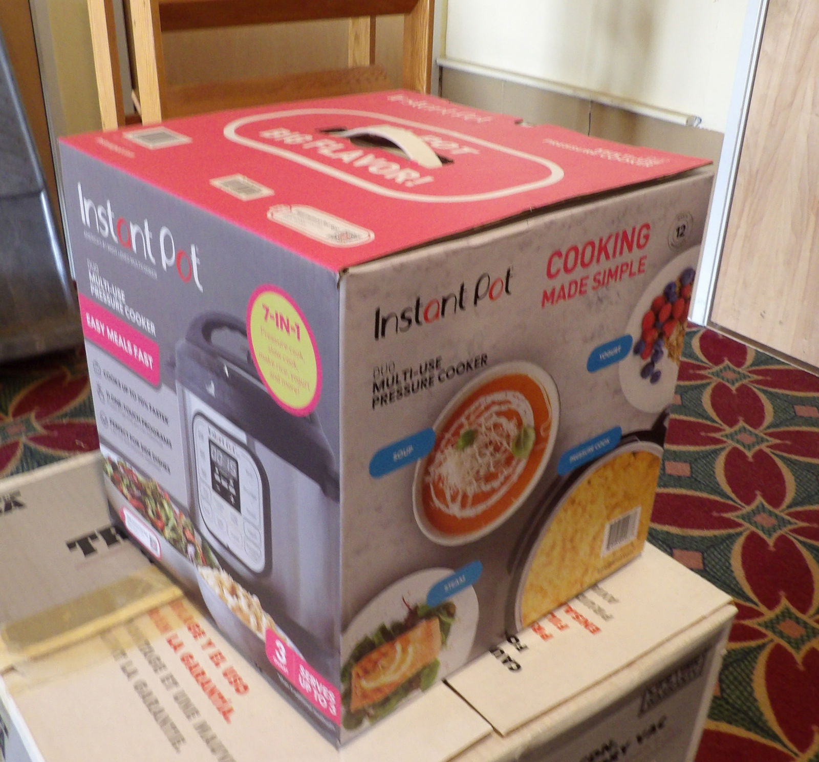 Instant Pot Pressure Cooker: Instant Pot, 3 Quart Pressure Cooker. New in the box. All measurements approximate. Please see photos for condition and details. Selling as is from 04281.