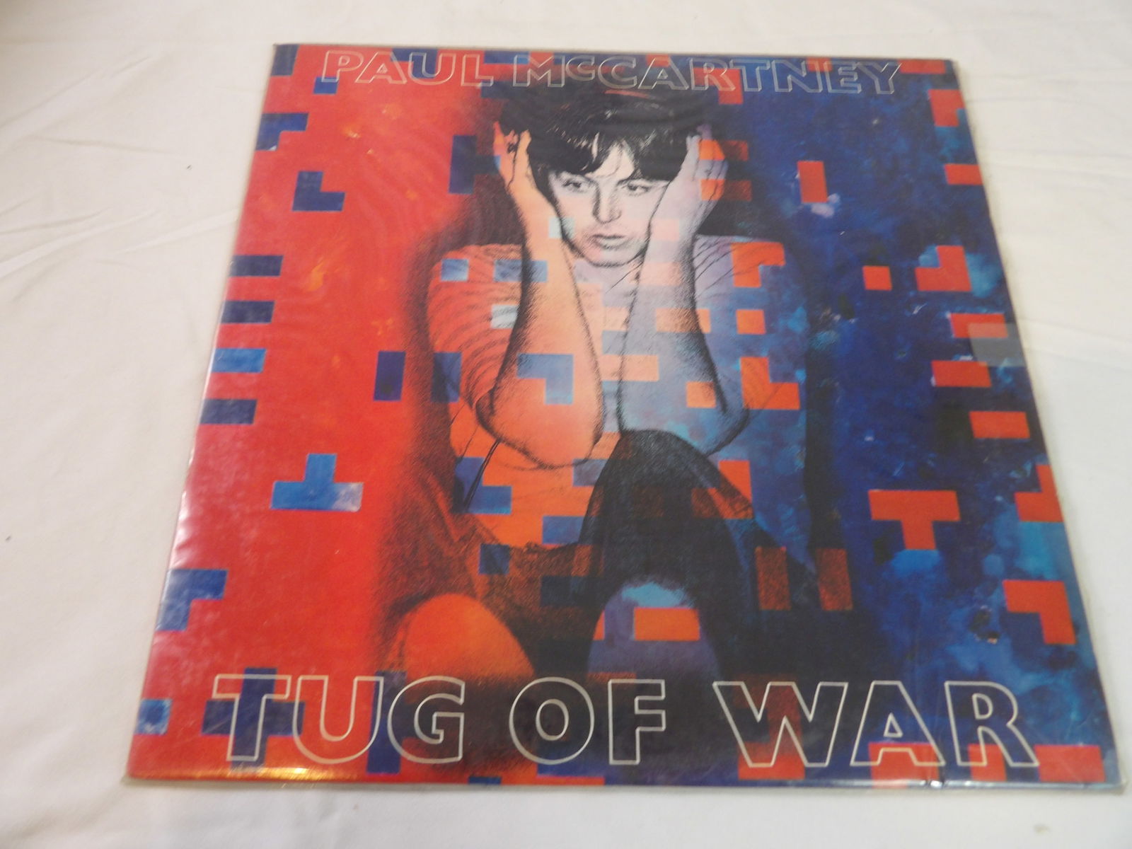 Paul McCartney "Tug of War"LP: Paul McCartney "Tug of War" LP. VG. All measurements approximate. Please see photos for condition and details. Selling as is from 04281.