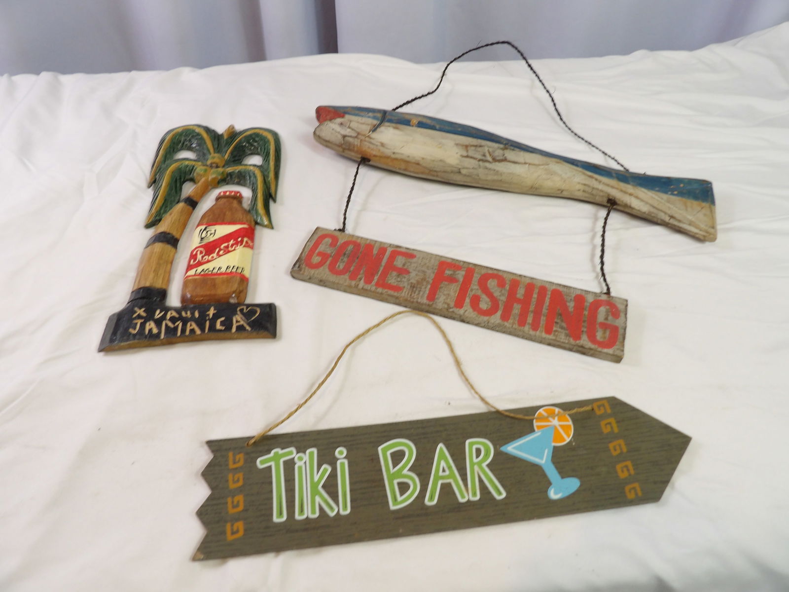 3 PCS- Wooden Sign Lot: 3 Pieces Wooden Sign Lot. All measurements approximate. Please see photos for condition and details. Selling as is from 04281.