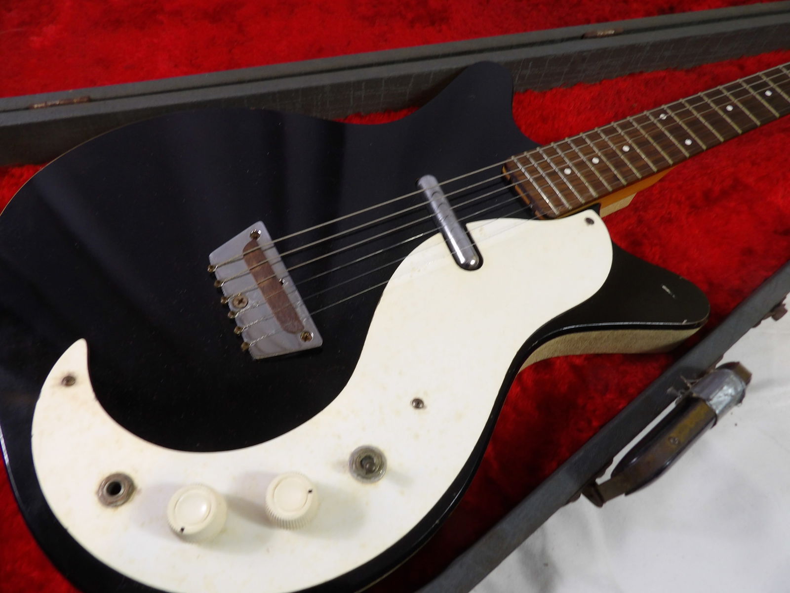 Early Danelectro 6 String - 3