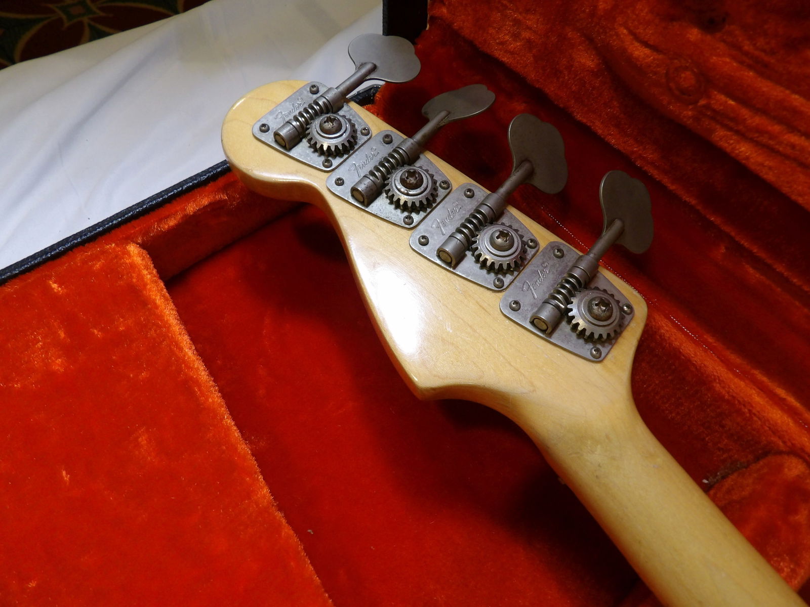 Fender Precision Bass - 5