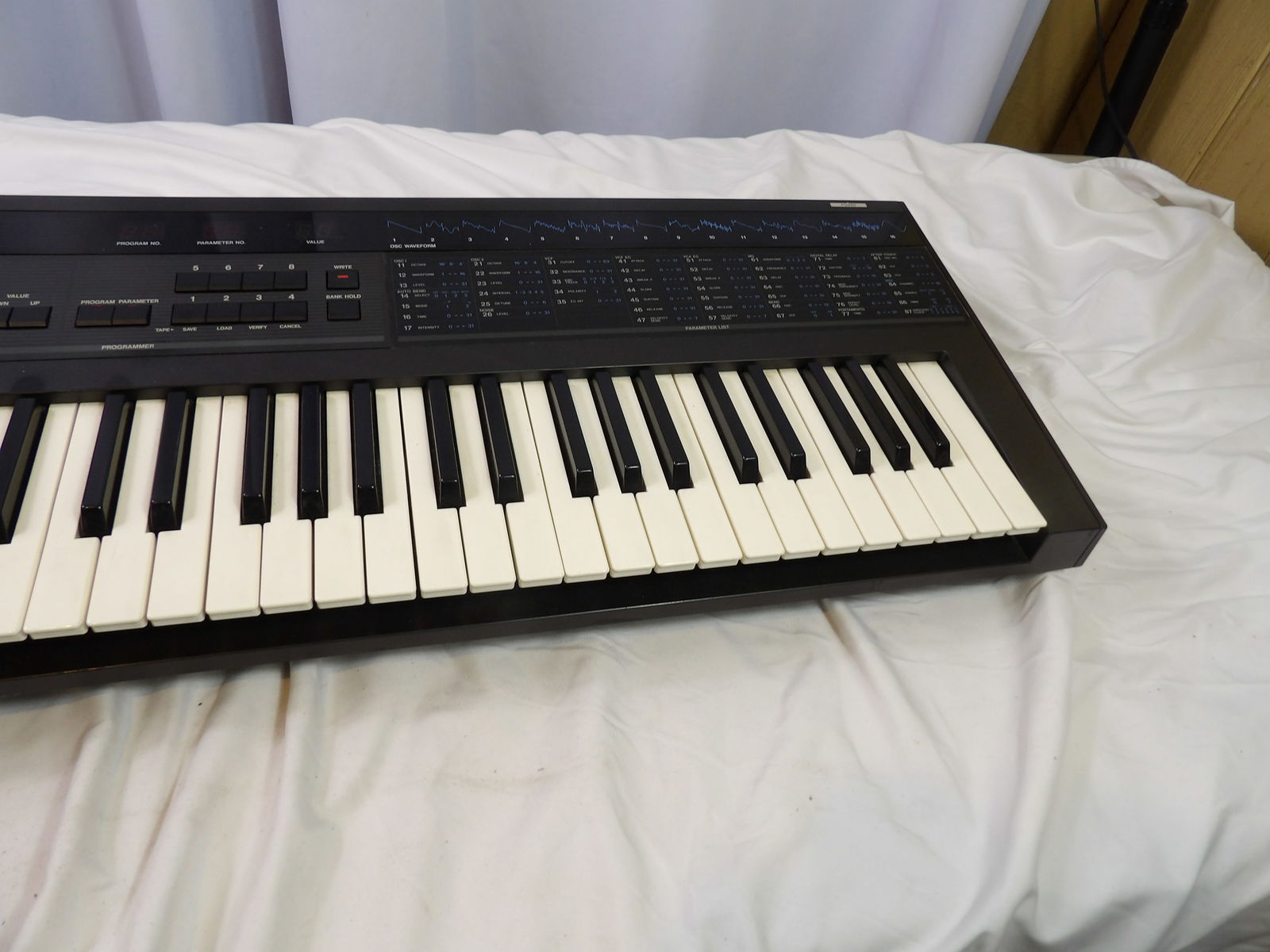 Korg Digital Synthesizer. - 3