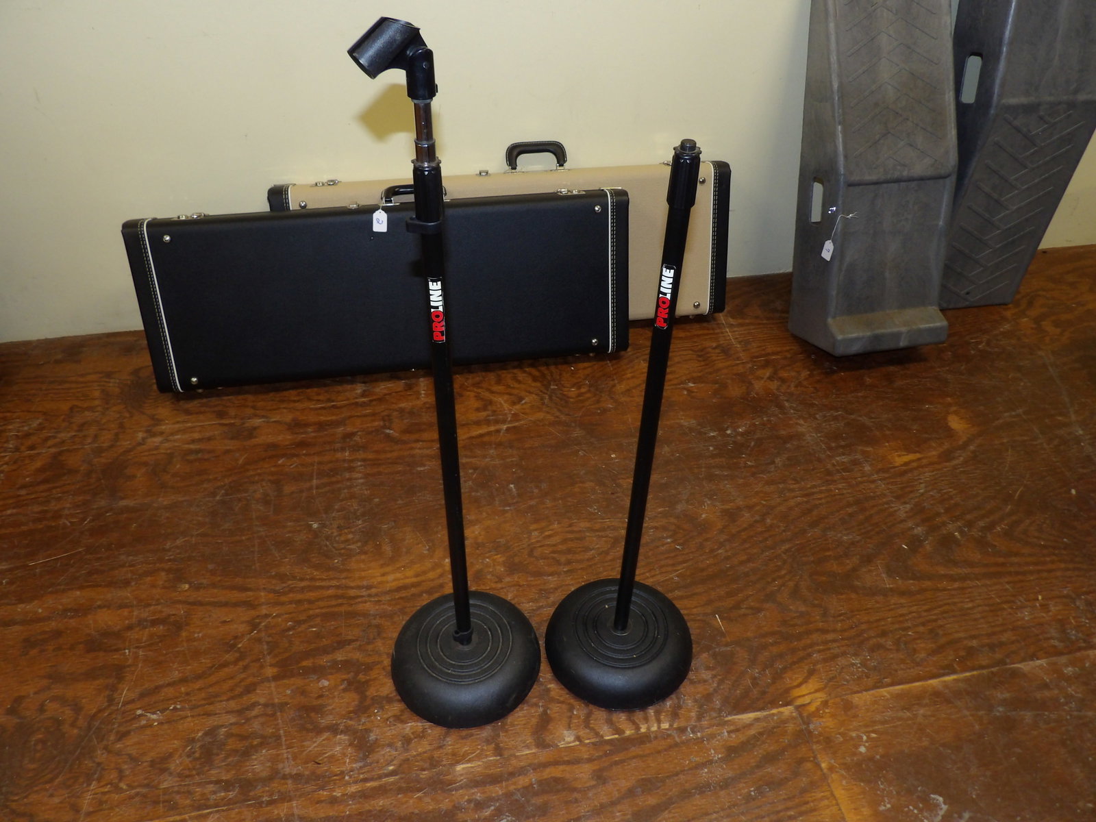 Pair of Pro Line Mic Stands. (1 of 4)