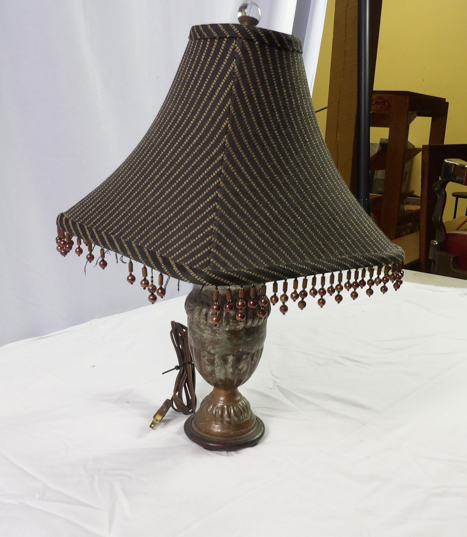 Early Table Lamp - 4