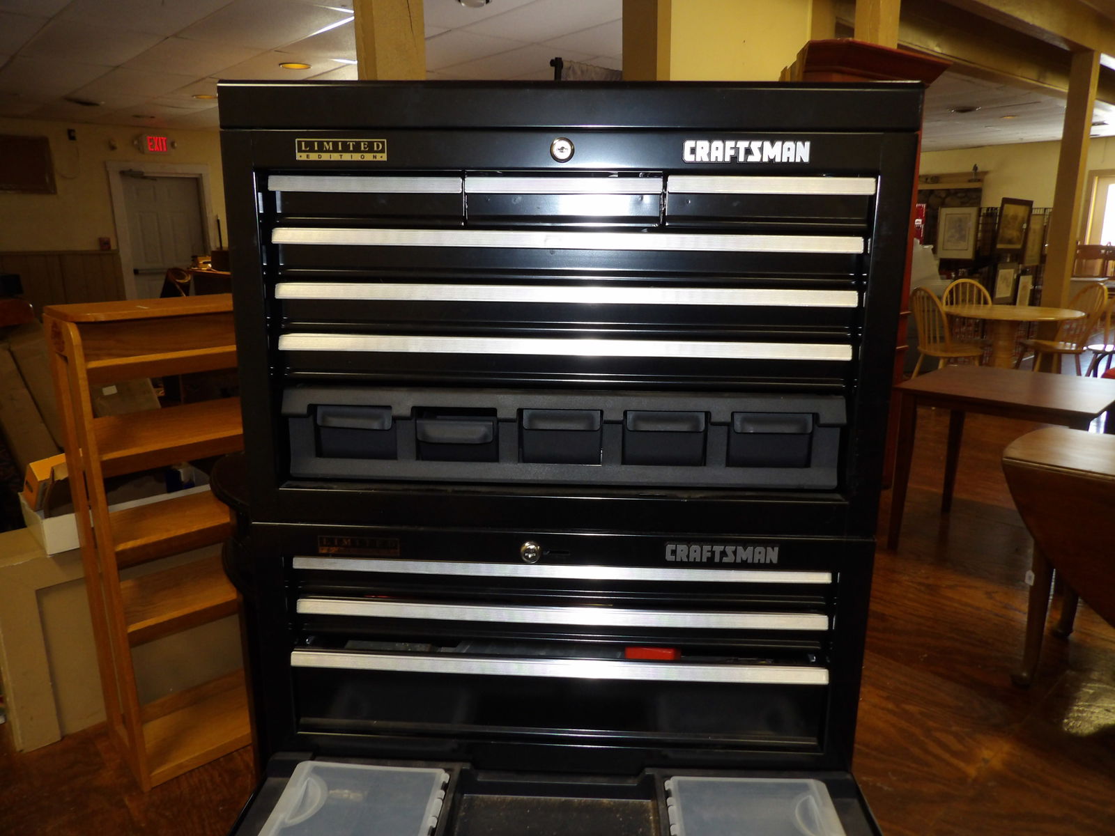 Craftsman Rolling Tool Box - 2