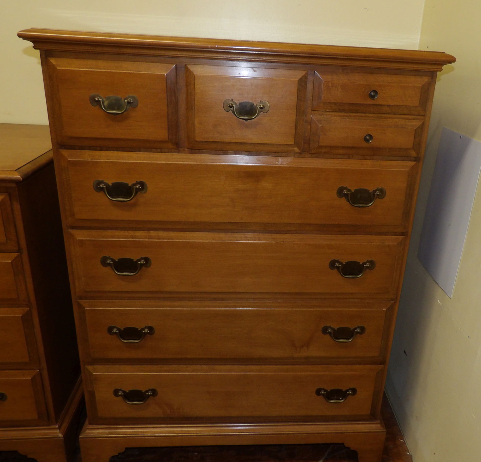 7 Drawer Maple Dresser (1 of 4)