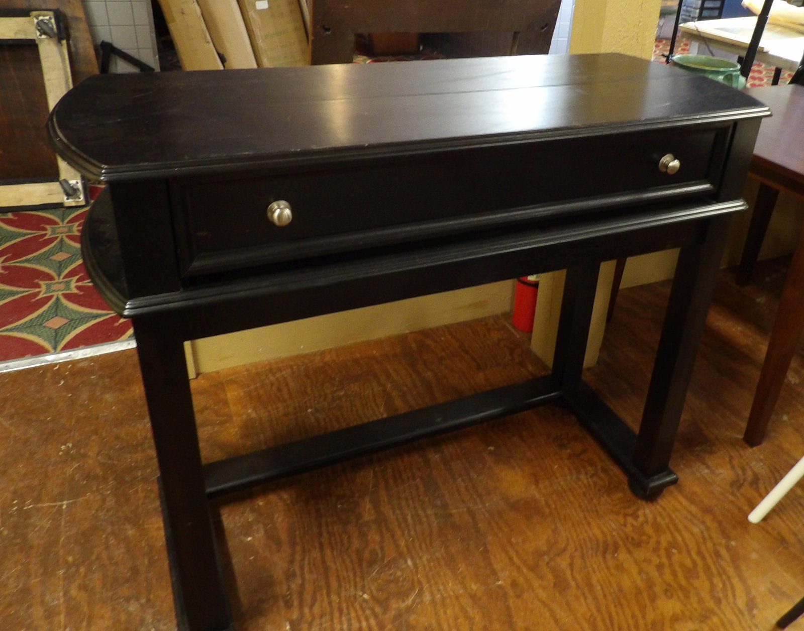 Table for Electronic Keyboard (1 of 4)