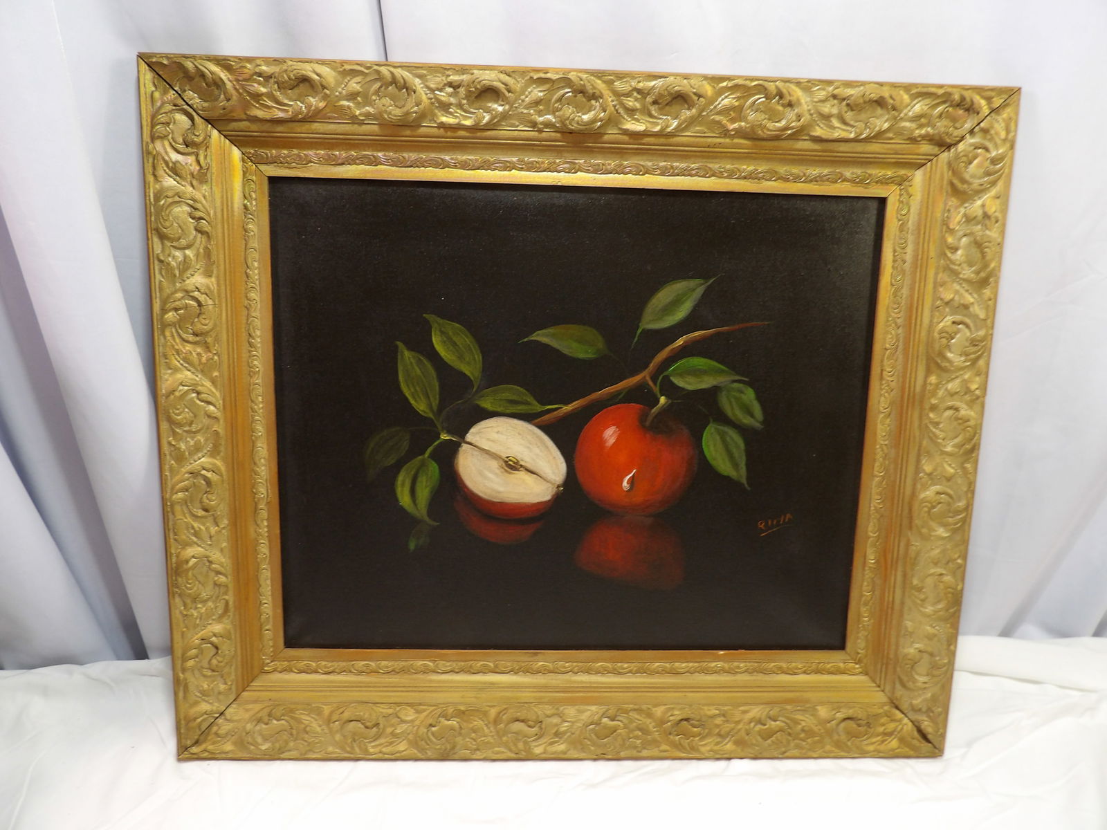 Signed Oil Painting of Apples: Signed Oil Painting of Apples, 22" x 26". All measurements approximate. Please see photos for condition and details. Selling as is from 04281.