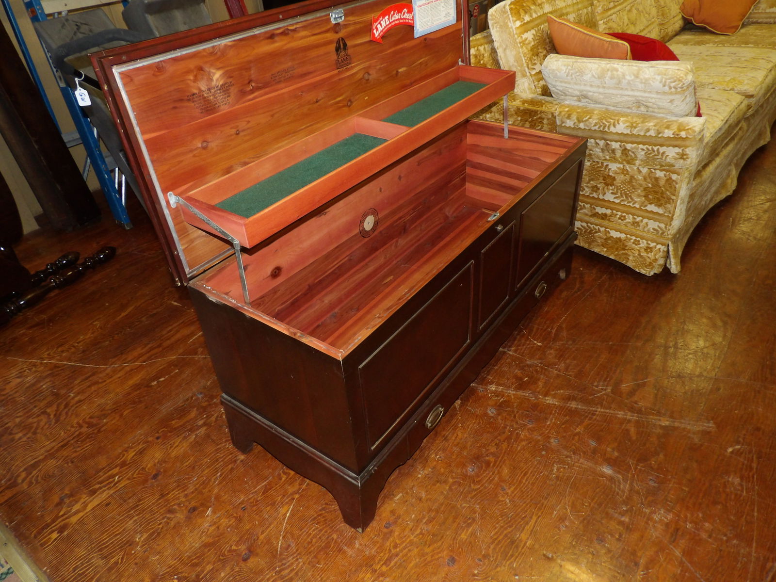 Lane Cedar Chest - 4