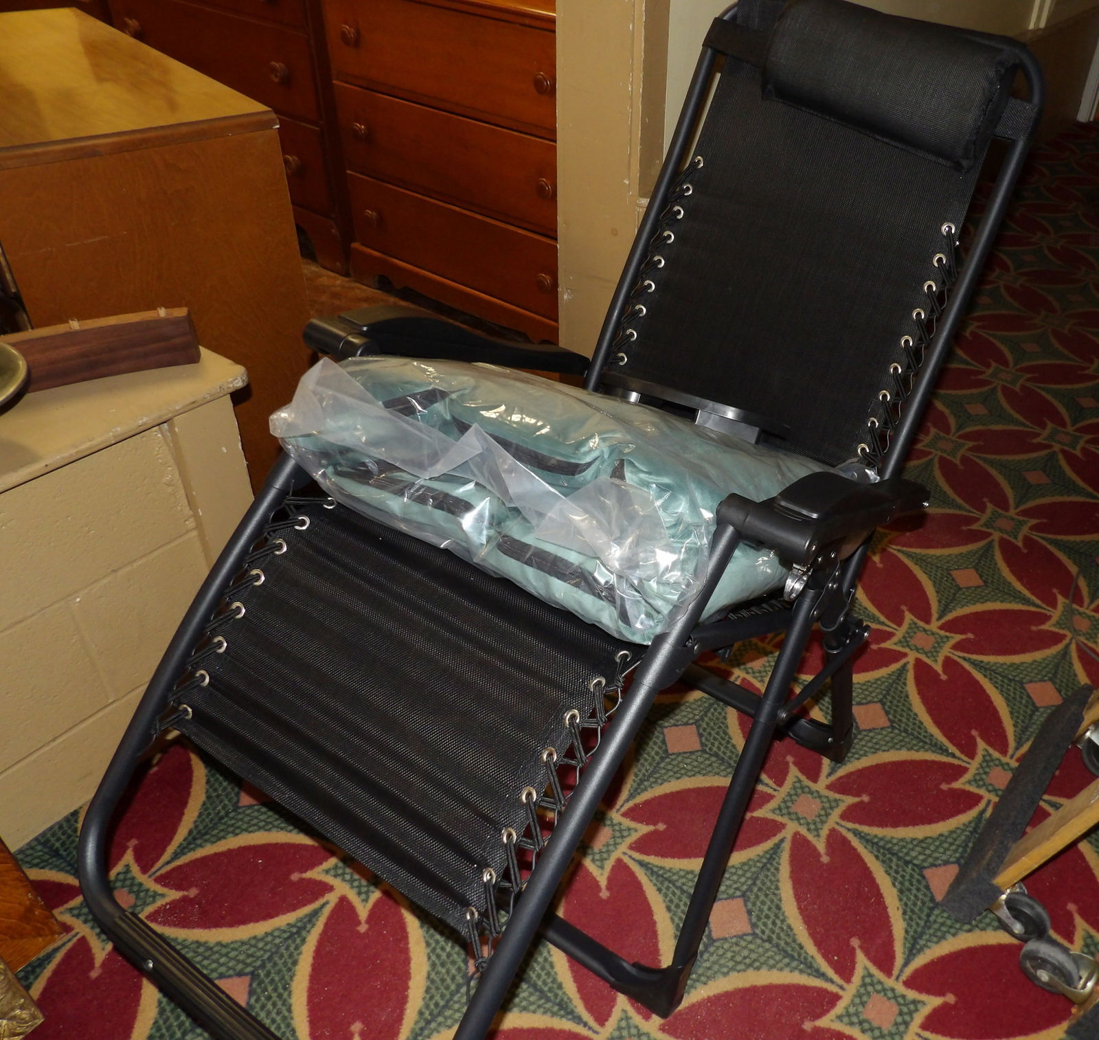 Zero Gravity Reclining Chair (1 of 4)