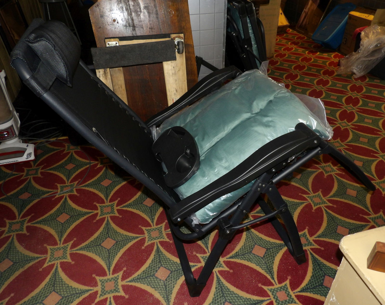 Zero Gravity Reclining Chair - 4