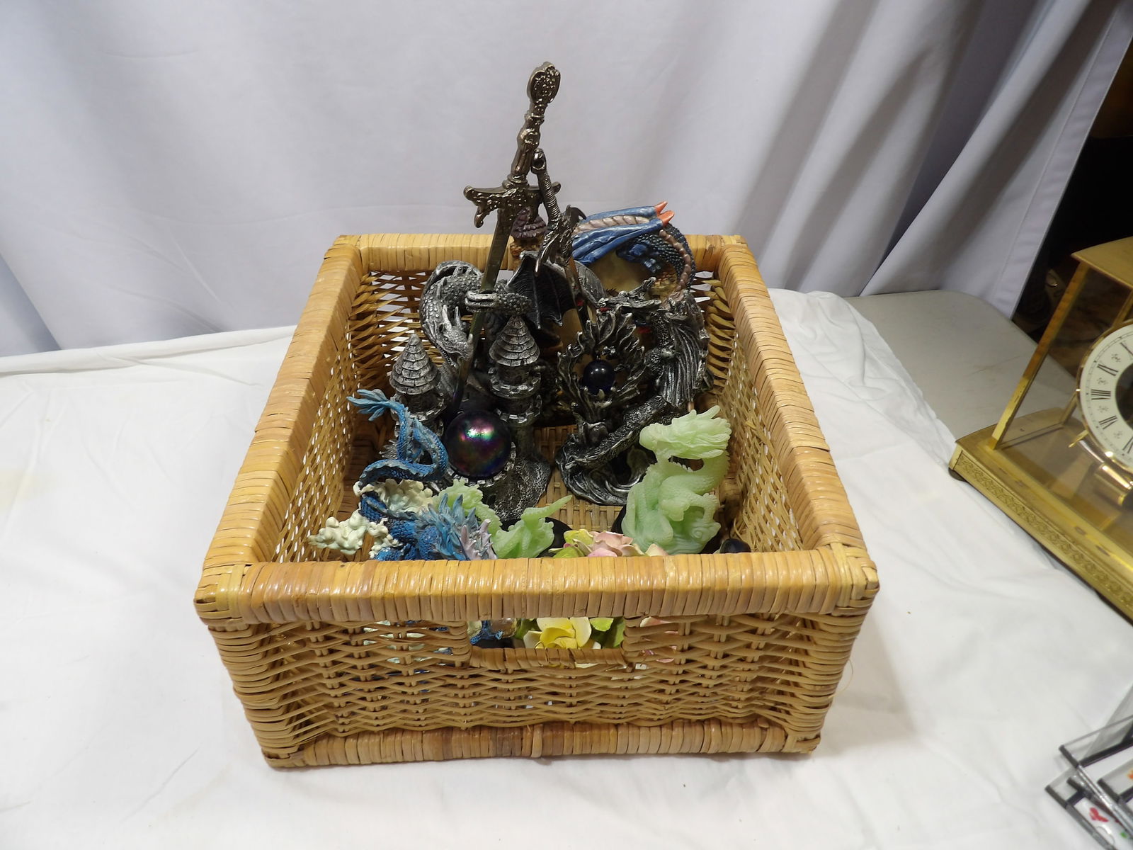 8 PCS-Assorted Figurines - 4