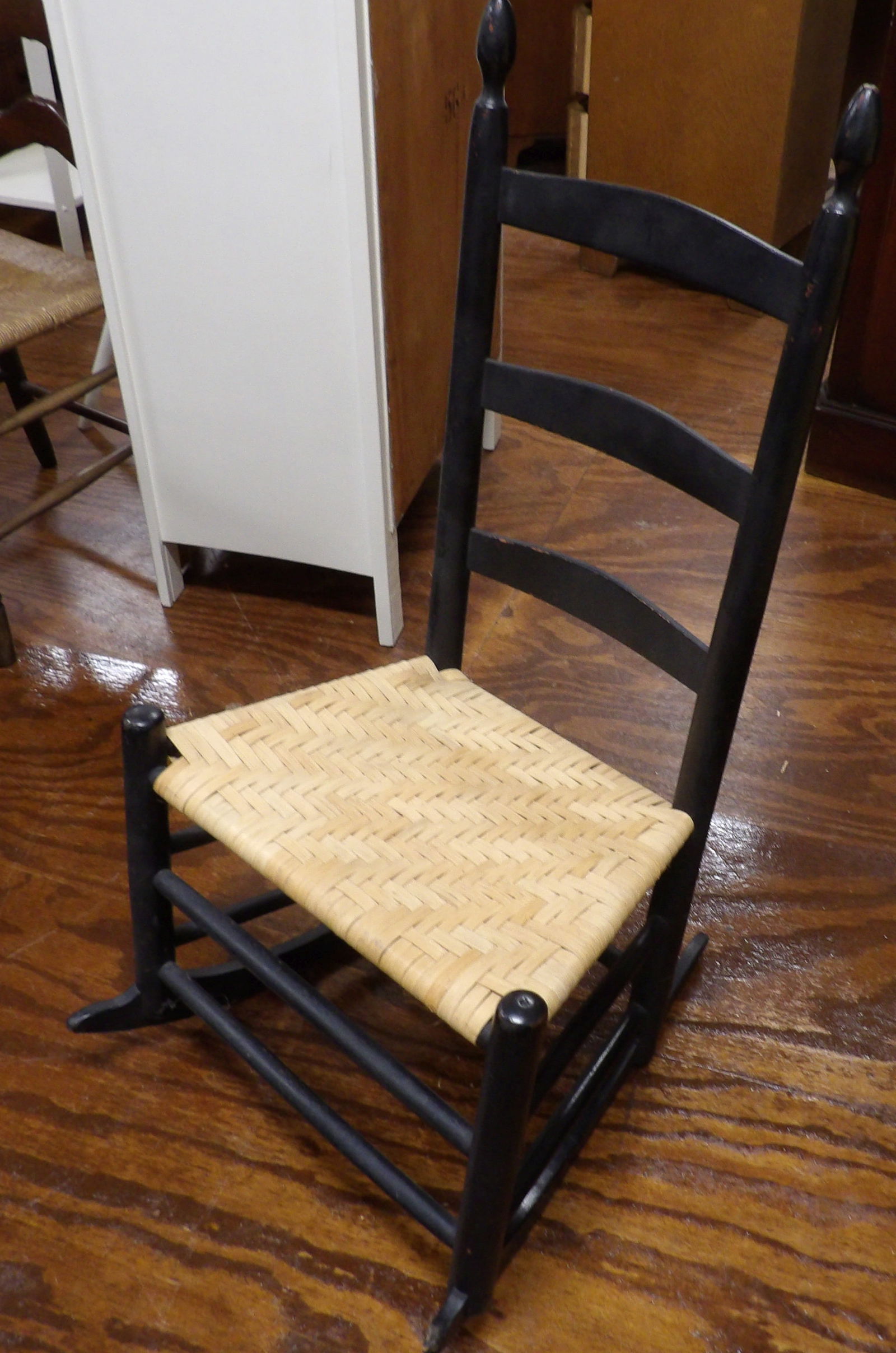 Early Rocker: Early Rush Seat Rocker. Great Shape. All measurements are approximate. Please see photos for condition and details. Selling as is from 04281.