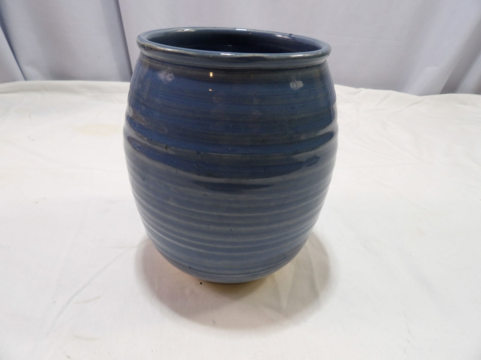 Handmade Pottery Bowl (1 of 4)