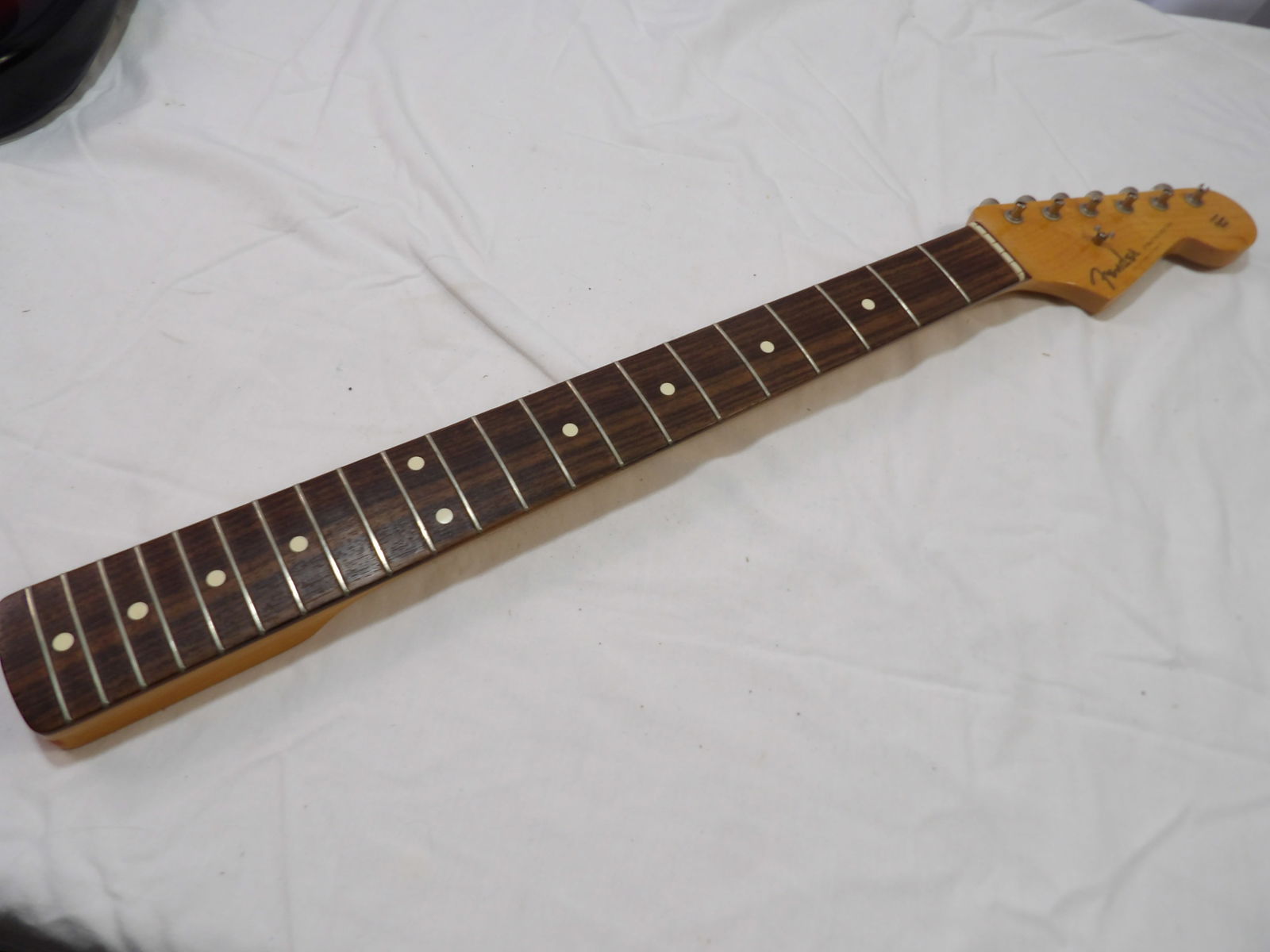 Fender Stratocaster Neck: Fender Stratocaster Neck. All measurements are approximate. Please see photos for condition and details. Selling as is from 04281.