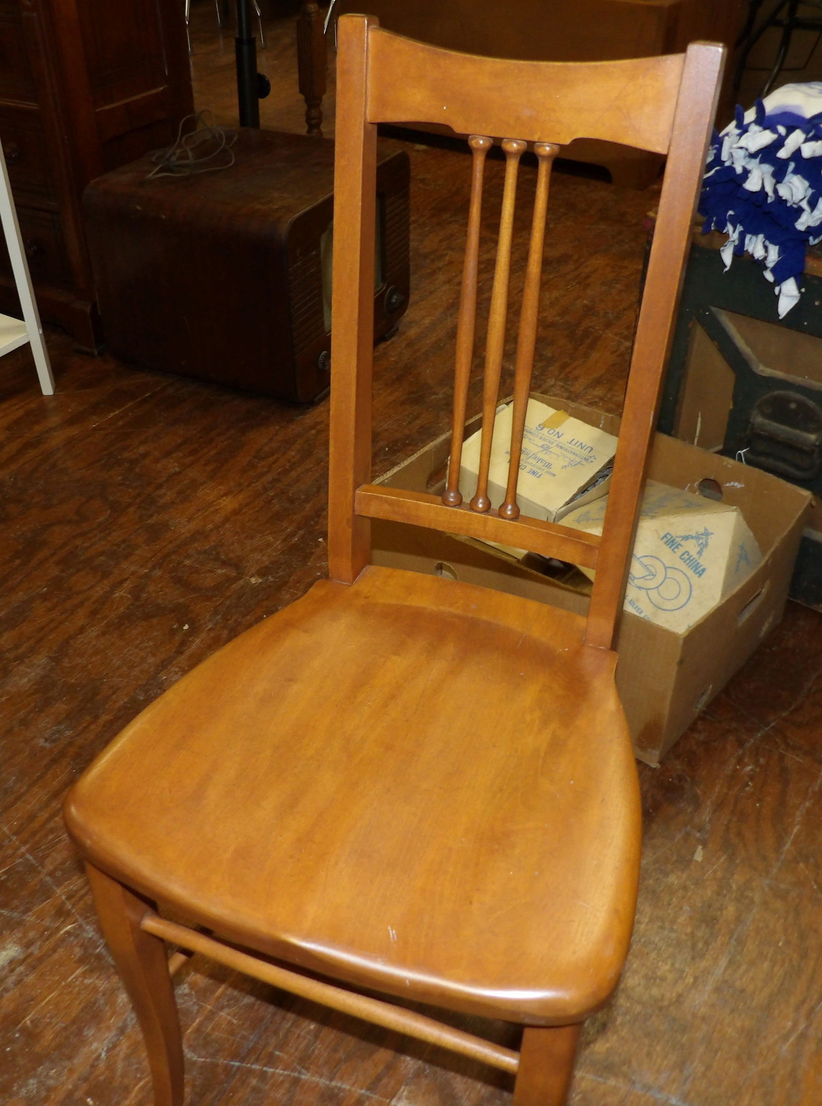 Rock Maple Chair: Nice Rock Maple Chair. All measurements are approximate. Please see photos for condition and details. Selling as is from 04281.