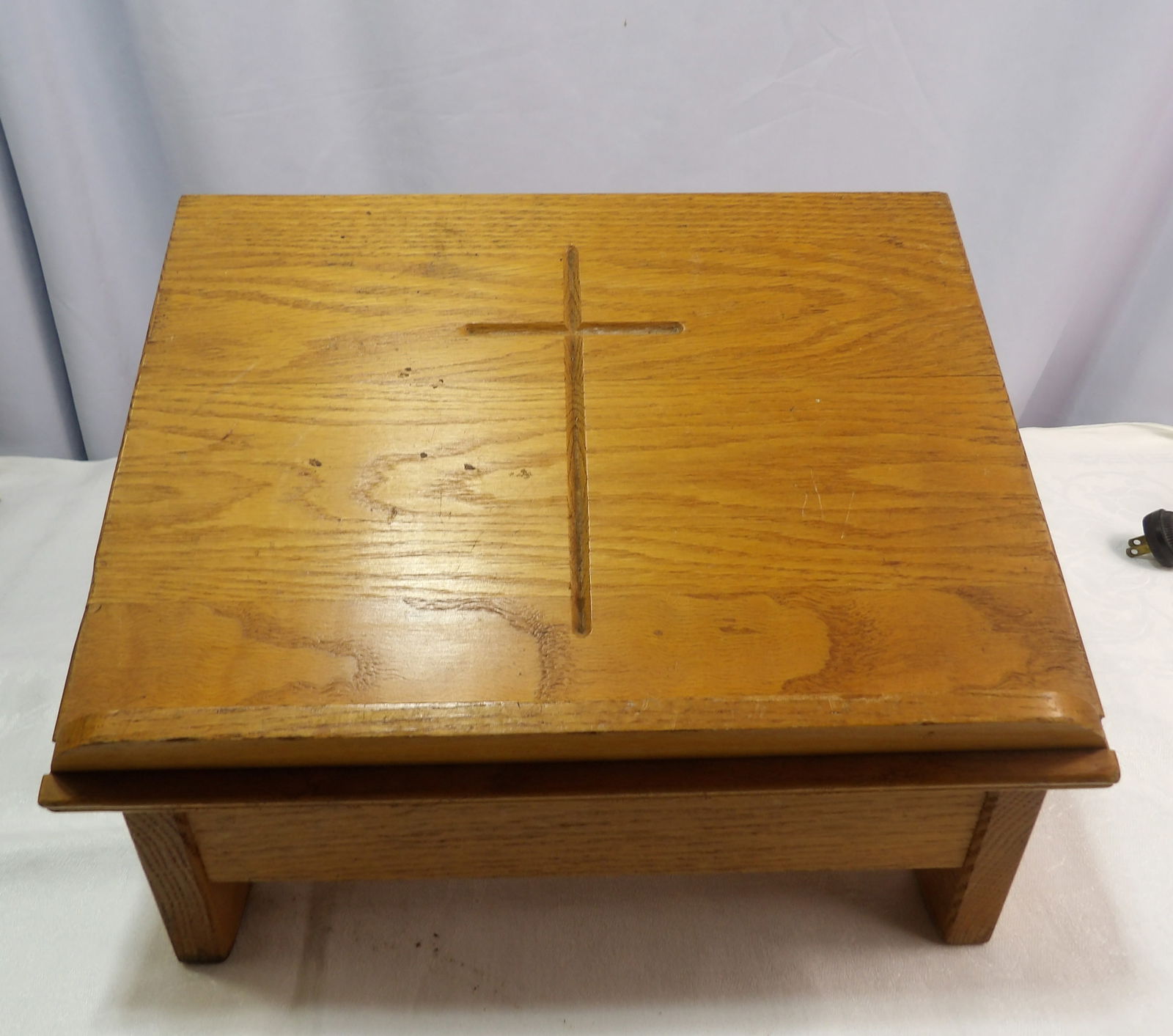 Oak Missal Stand: Oak Bible Missal Stand with Cross. All measurements approximate. Please see photos for condition and details. Selling as is from 04281.
