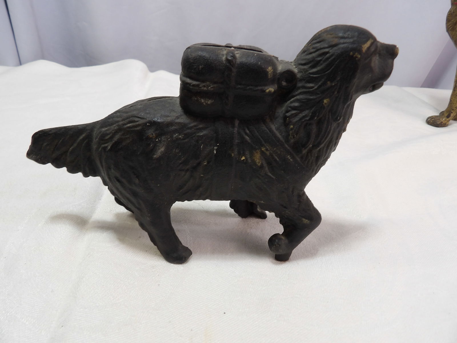 Cast Iron Coin Bank: Antique Cast Iron Coin Bank. All measurements approximate. Please see photos for condition and details. Selling as is from 04281.
