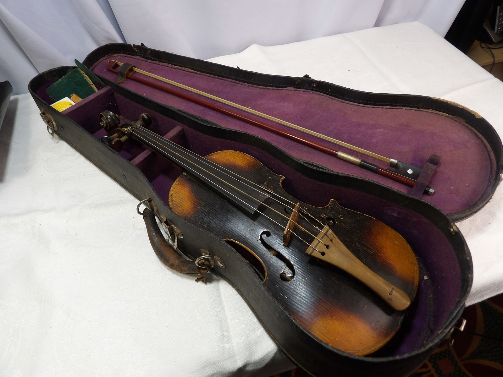 Early German Violin (1 of 4)