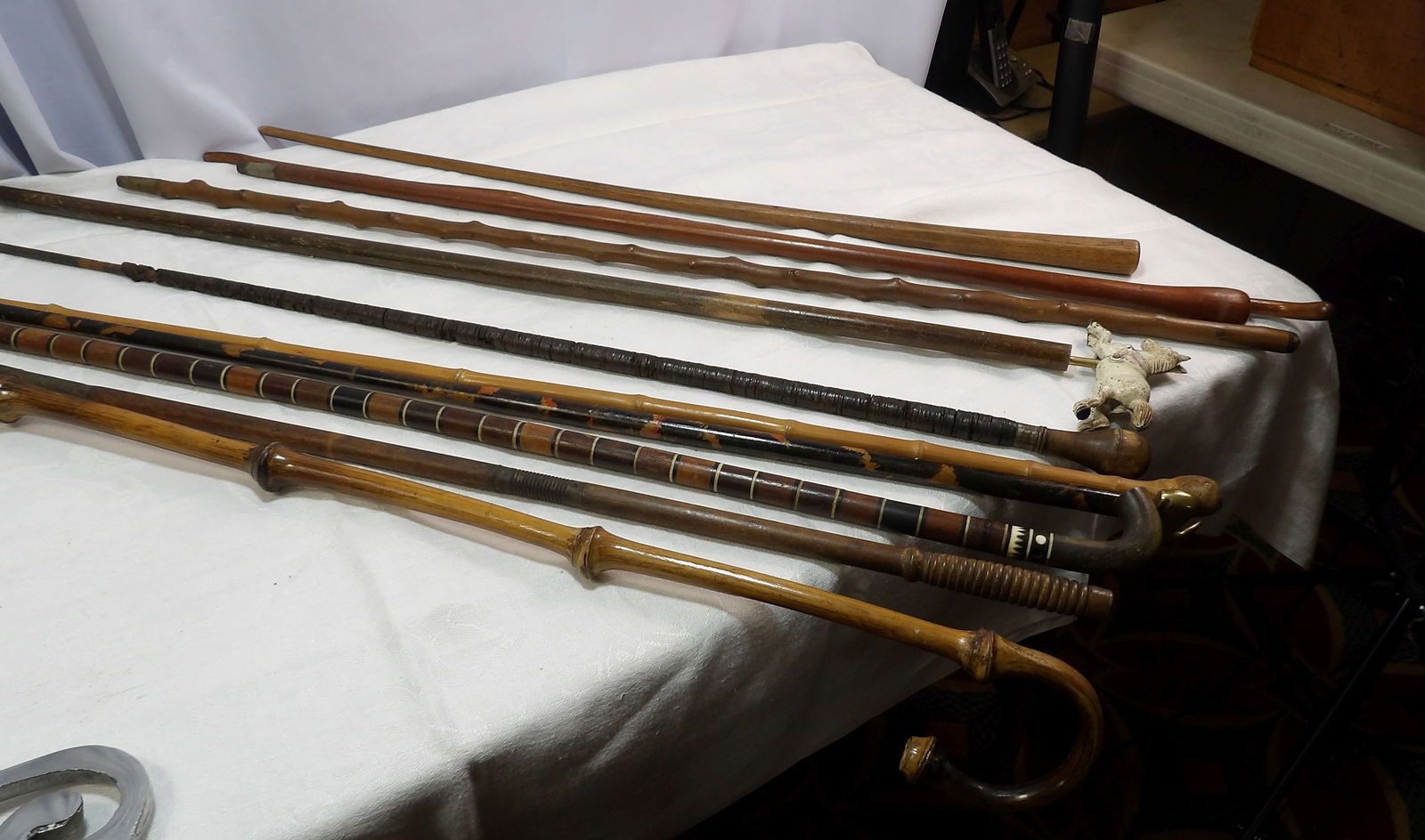 11 PCS Walking Sticks and Canes (1 of 5)