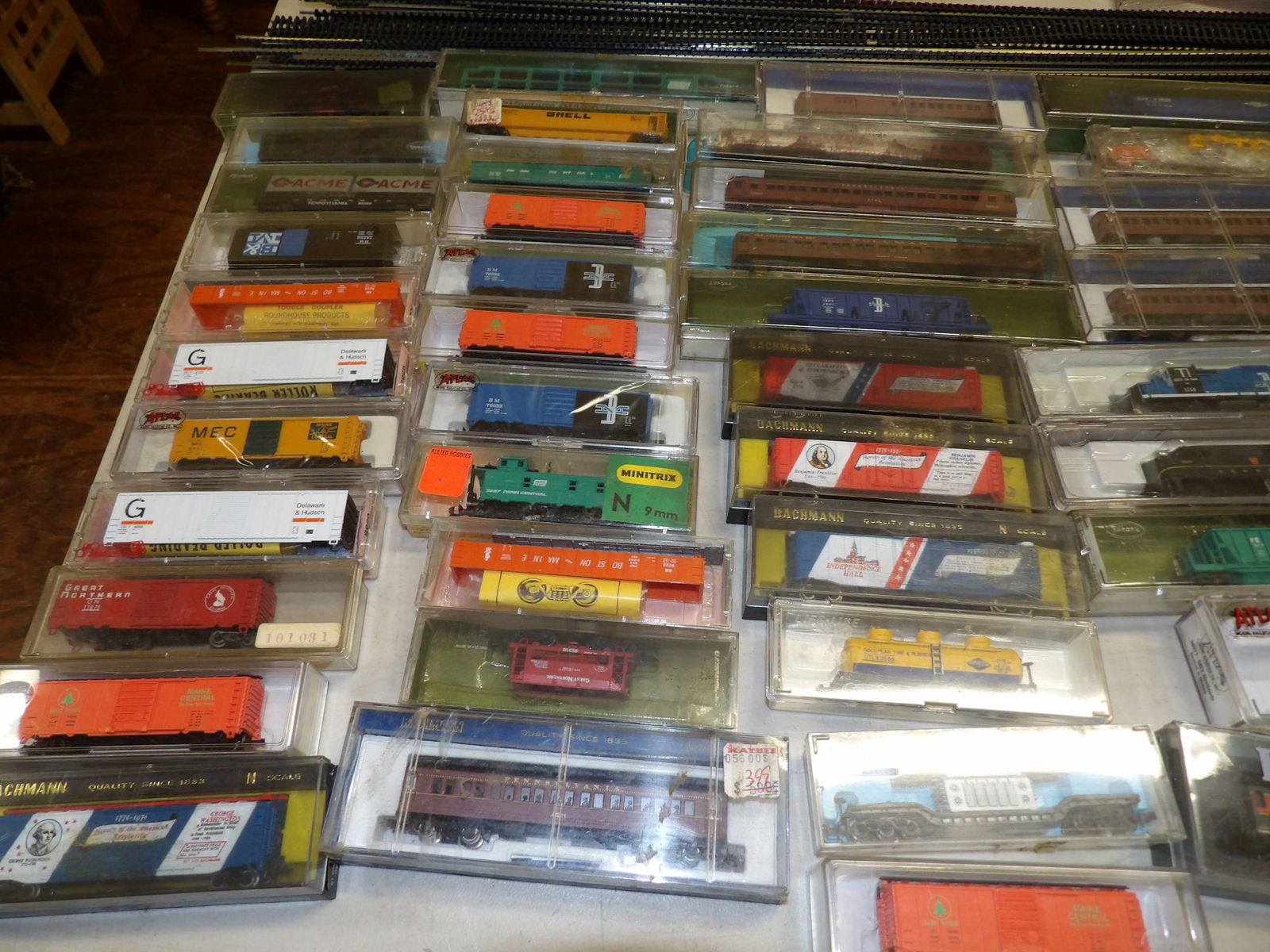 Large Lot of New and Used Model Train Items (1 of 14)