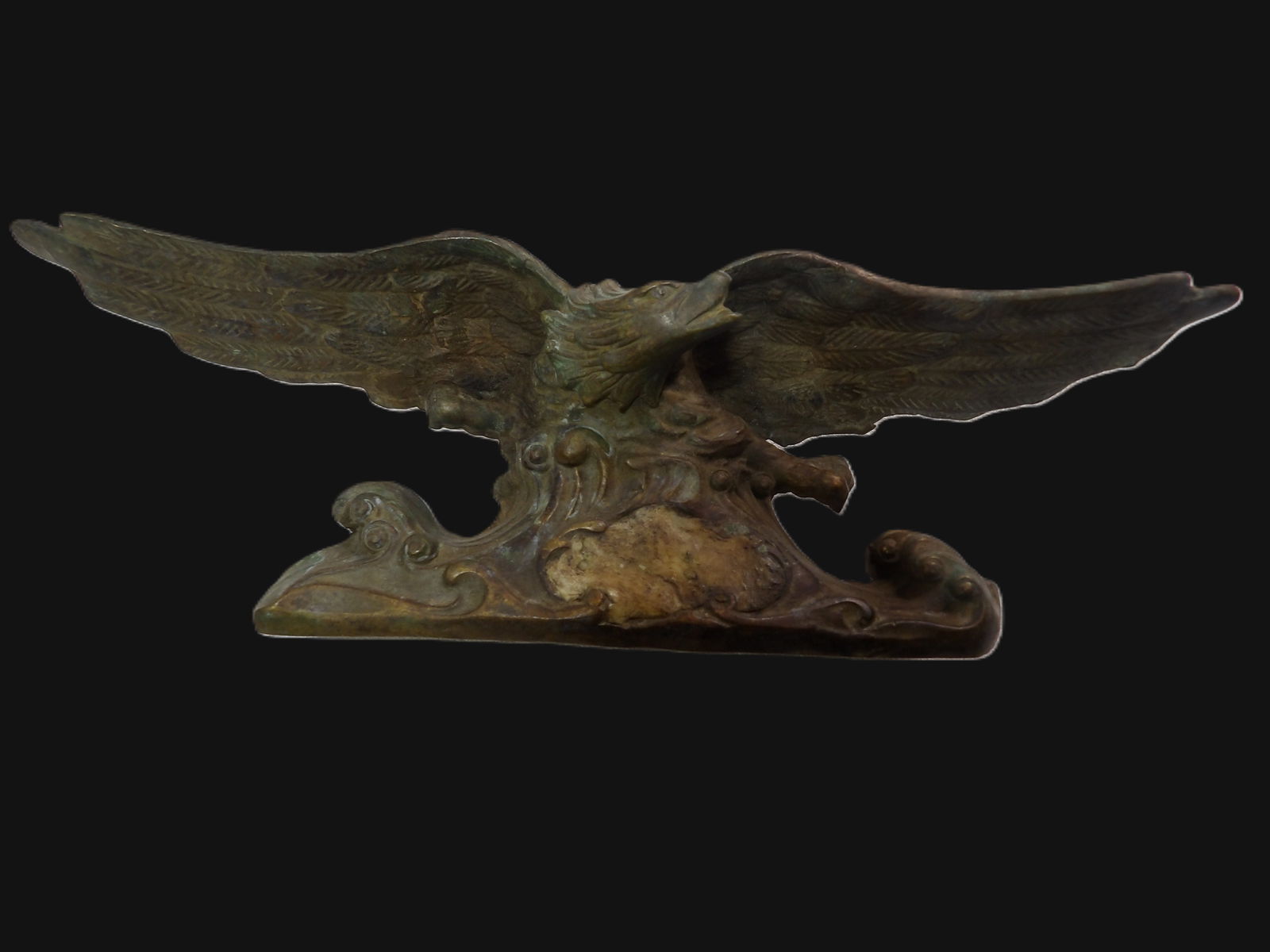 Vintage Brass Eagle Finial: Vintage Brass Eagle Finial. 1800's. All measurements approximate. Please see photos for condition and details. Selling as is from 04281.