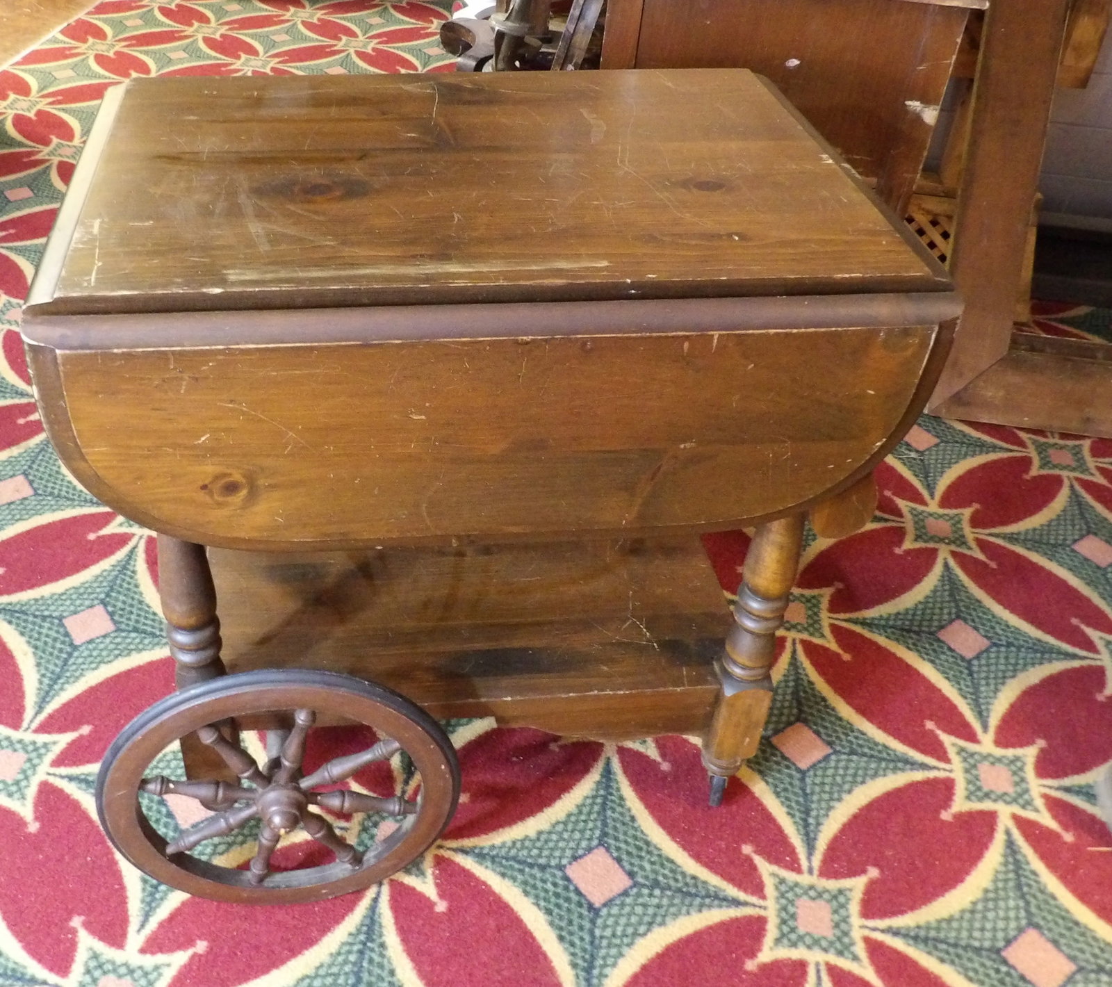 Drop Leaf Tea/Bar Cart: Vintage Drop Leaf Tea/Bar Cart. All measurements approximate. Please see photos for condition and details. Selling as is from 04281.