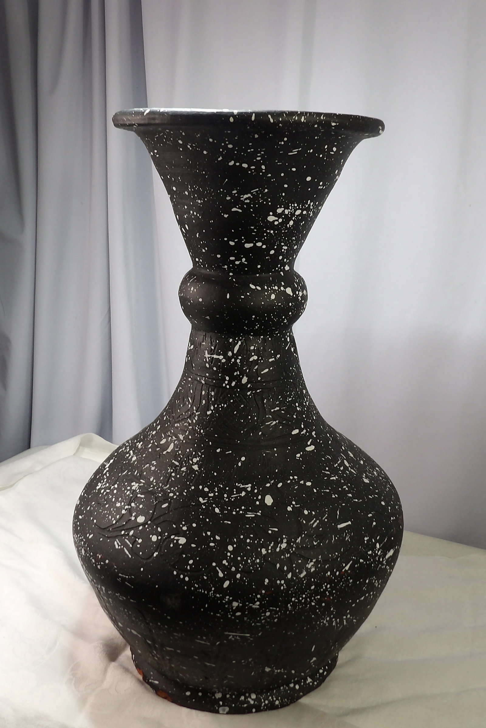 Large Earthenware Vase - 3