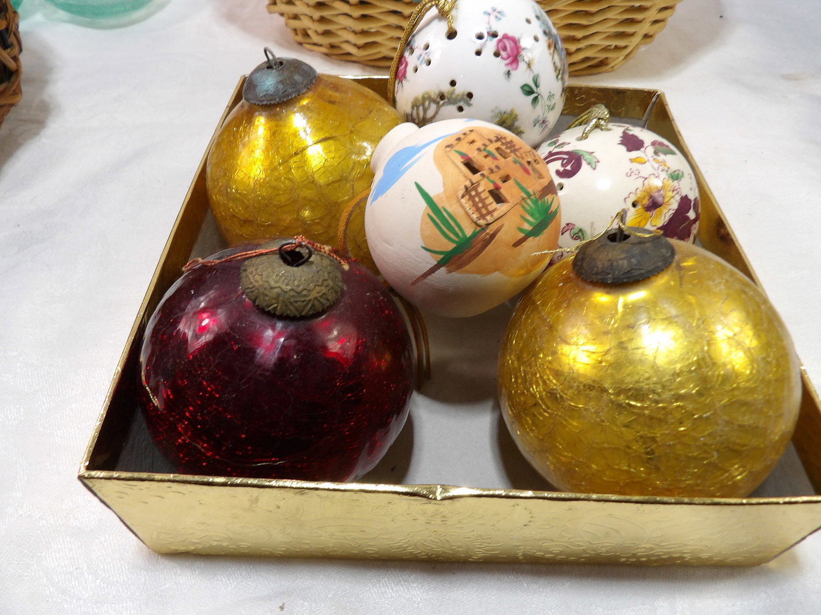 6 PCS-Christmas Ornaments: Set of 6 Vintage Christmas Ornaments. All measurements approximate. Please see photos for condition and details. Selling as is from 04281.