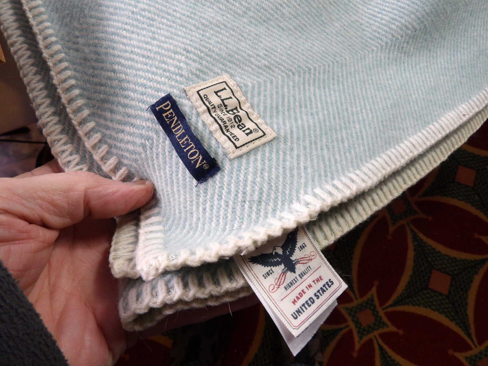 Woolen Blanket (1 of 3)