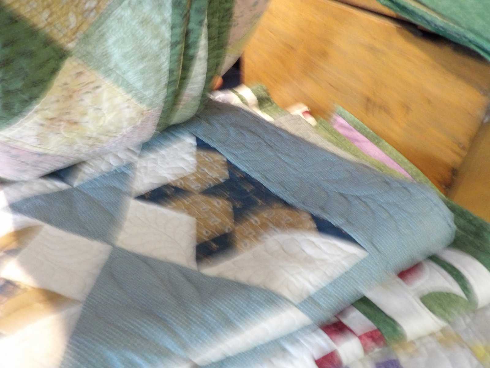 5 PCS-Quilts: 5 Large Handmade Quilts, Clean and Perfect. All measurements approximate. Please see photos for condition and details. Selling as is from 04281.