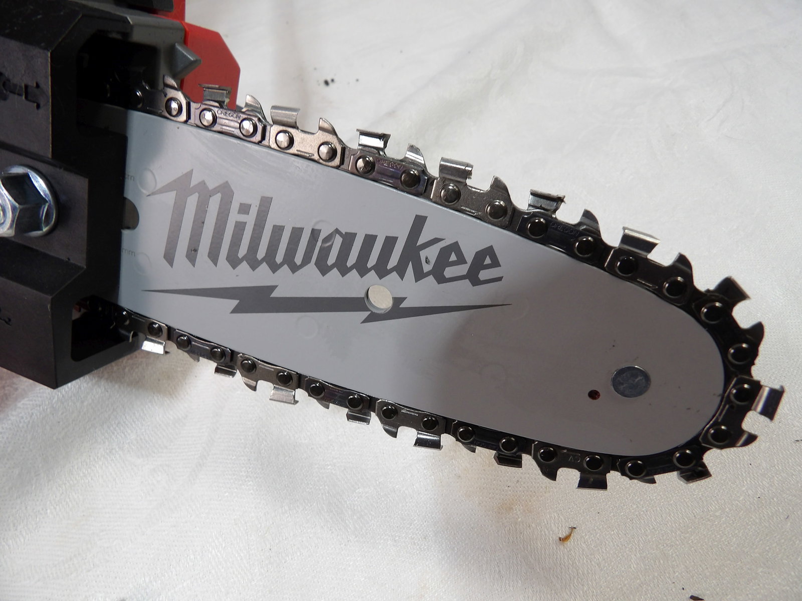 Milwaukee Pruning Saw - 4