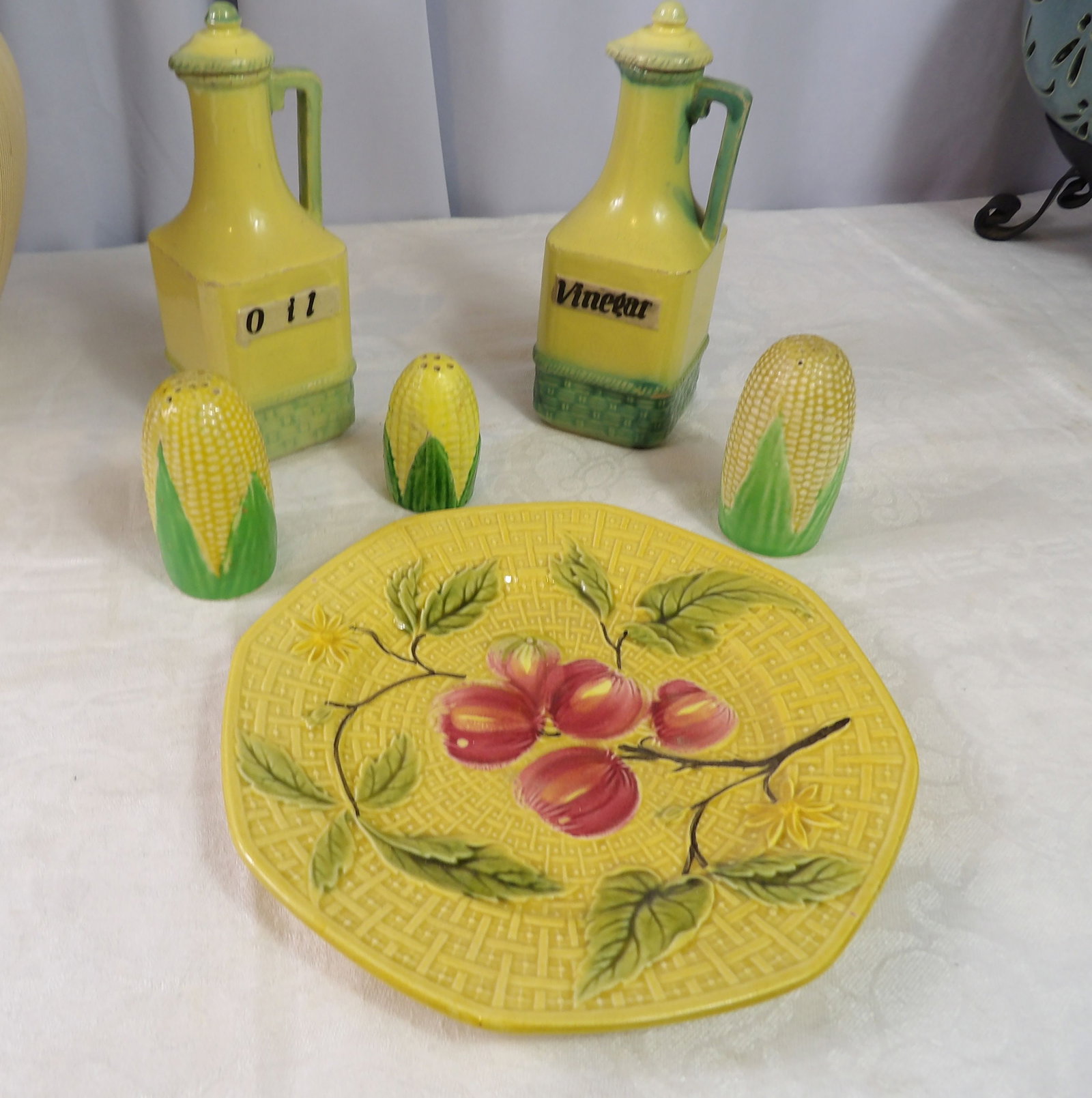 Condiment Set (1 of 4)