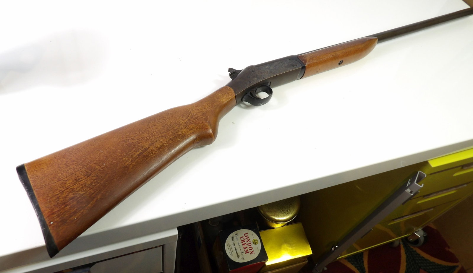 Harrington and Richardson Model 88 12 Gauge: Harrington and Richardson Model 88 12 Gauge 3" Single Shot. Firearms produced after 1898 have to be sold through an FFL dealer. We are working with Ship Happens (231 Main Street in Norway, ME). All fi