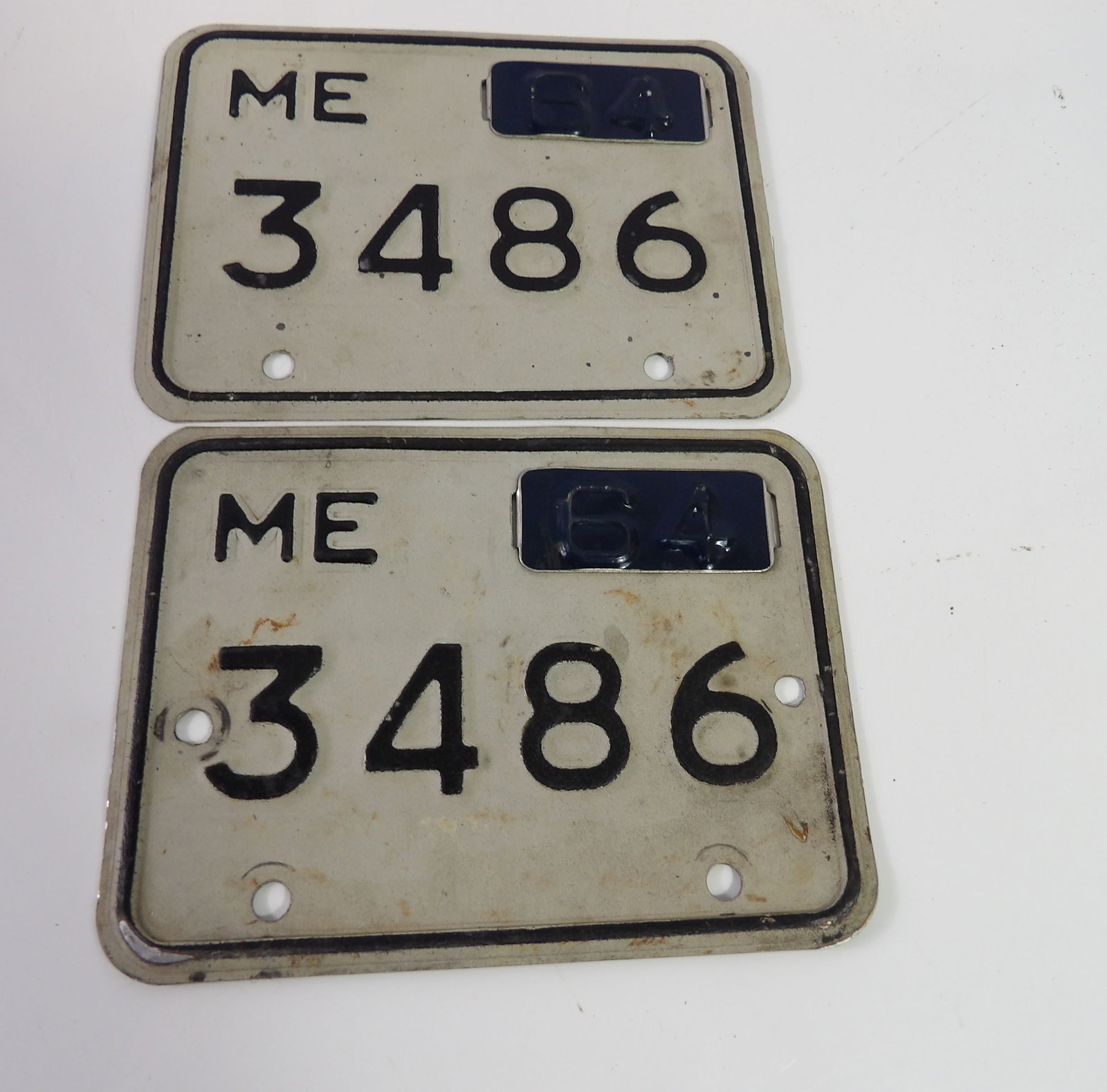 Pair of 1964 ME Motorcycle License Plates (1 of 4)